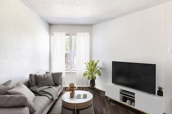 Shadow Ridge property